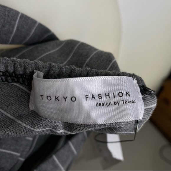 NWT Tokyo Fashion Grey Stripe Crop Top - Picture 6 of 9